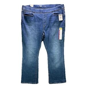 Levi's Signature Jeans Womens 24S Blue Pull On Bootcut Stretch Shaping NWT